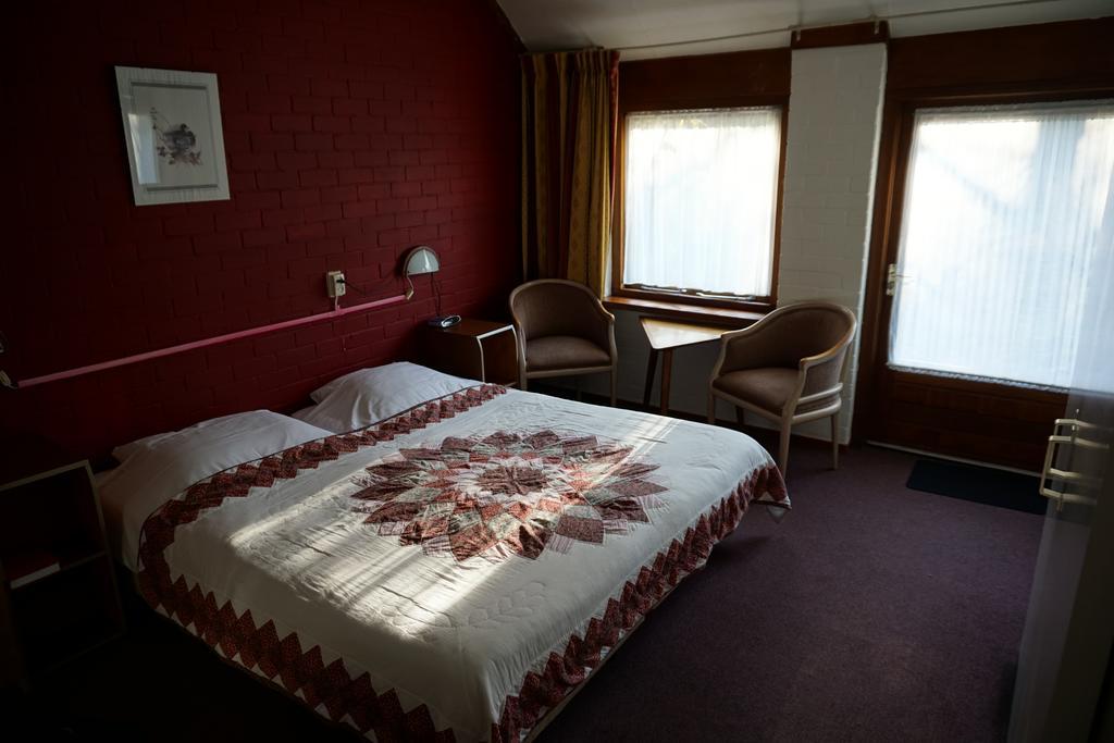 Lucy'S Inn Eesergroen Extérieur photo